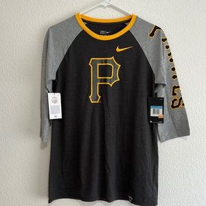 Nike Pittsburgh Pirates shirt